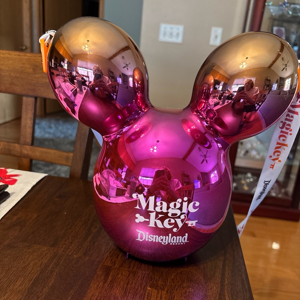 Disneyland Magic Key Metallic Ombré Mickey Balloon Popcorn Bucket w/ Lanyard 202